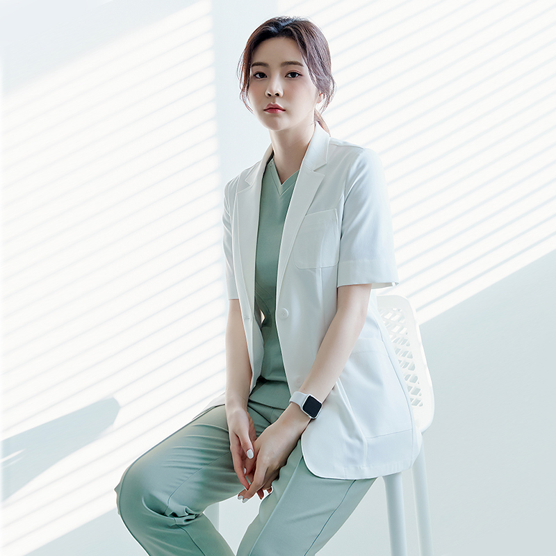 Medical Lab Years - 韓国スタイルのハイエンド医療美容制服白い白衣女性の歯科オフィス作業服夏美容セラピストの衣装