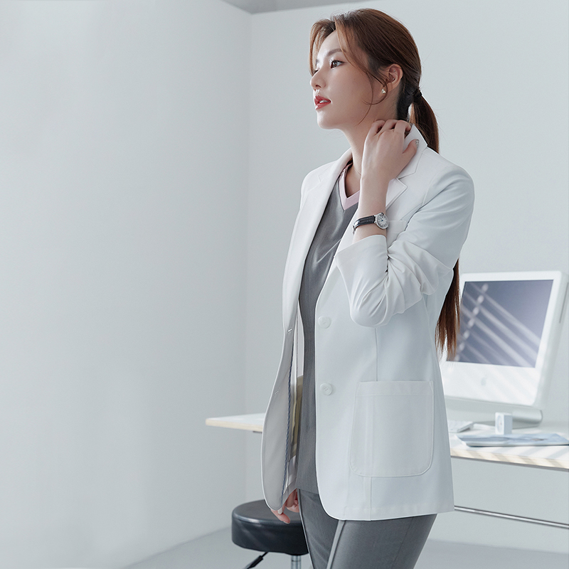 韓国風ショート丈美容院作業服 白い白衣 シングルレイヤースー - Medical Lab Years のレビューと価格